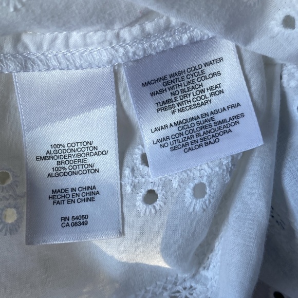 White Casual  Shirt with Embroidered Vertical Stripes - Picture 4 of 5